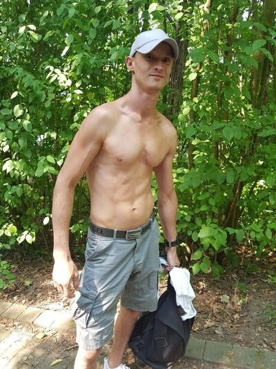  Koeln,   Aleks, 37 ,     , c 