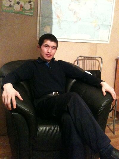  ,   Aibek, 39 ,   