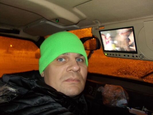 ,   Sergio, 44 ,   ,   , c 