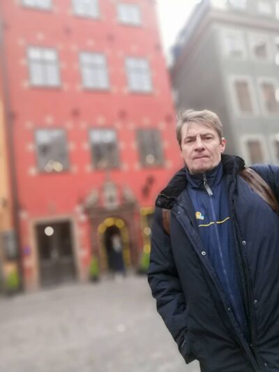  ,   Vladis, 57 ,  
