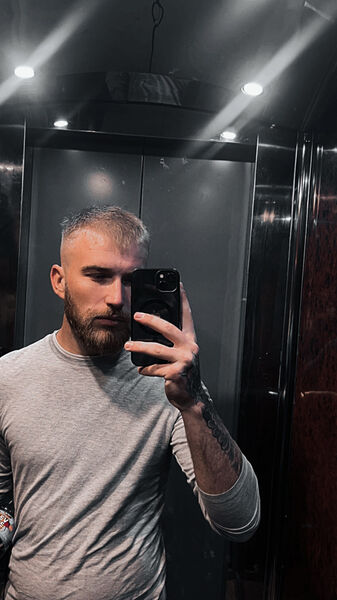  ,   Andrei, 24 ,   ,   , c , 