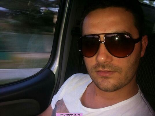  ,   Gio, 33 ,   ,   , c 