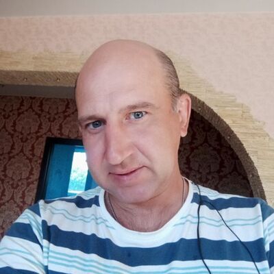   ,   Pavel, 42 ,     , c , 