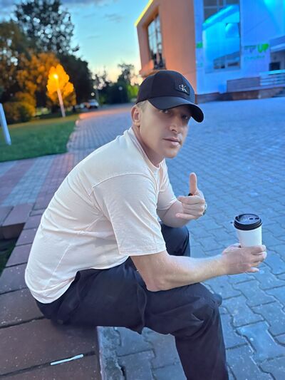  ,   Dzmitry, 39 ,   ,   , c , 