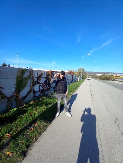  ,   Gio, 39 ,   ,   