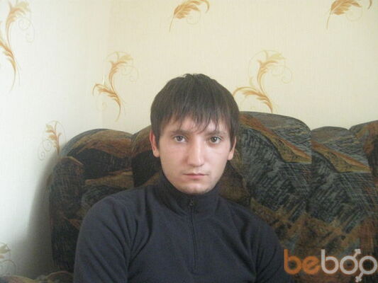  ,   Artur, 37 ,   ,   , c 