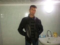  ,   Vadim, 46 ,   