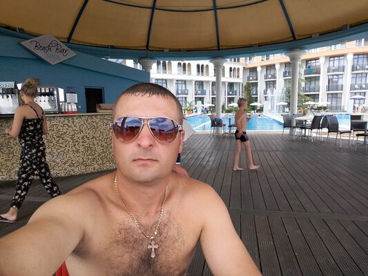  ,   Andrei, 40 ,   