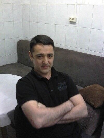 Знакомства Омск, фото мужчины Шавкат, 47 лет, познакомится для флирта, любви и романтики, cерьезных отношений