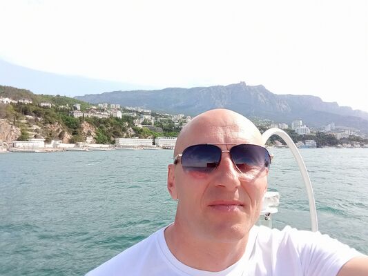  ,   OLEG, 43 ,   ,   , c , 