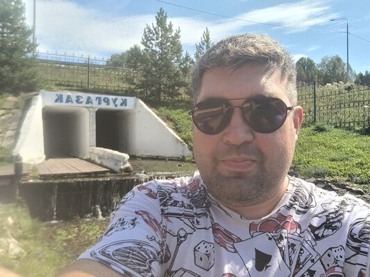  ,   Sergey, 39 ,   ,   