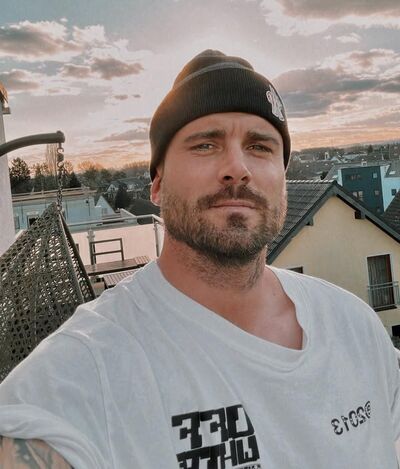  Harcourt,   Jordan Bacel, 46 ,     , c 