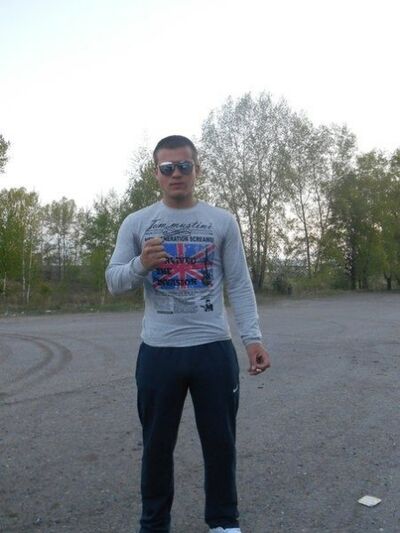  ,   Yury, 31 ,   ,   , c , 