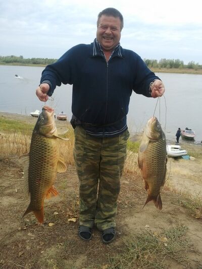 ,   Viktor, 65 ,   
