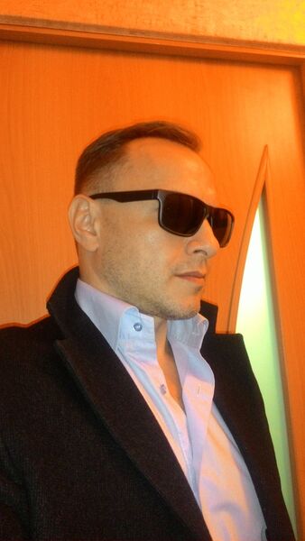  ,   Den, 49 ,   ,   