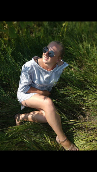  ,   Ilona, 27 ,   ,   , c 