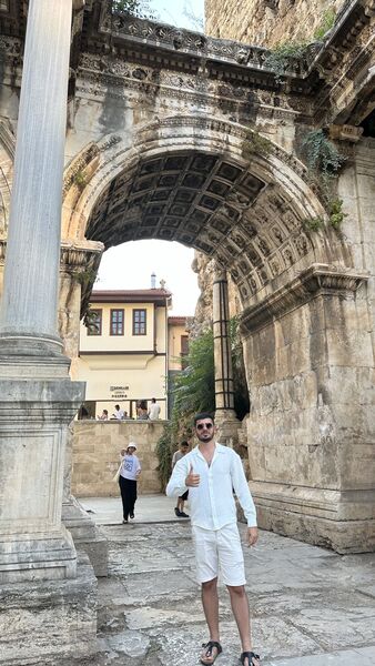  ,   Kamil, 28 ,   ,   