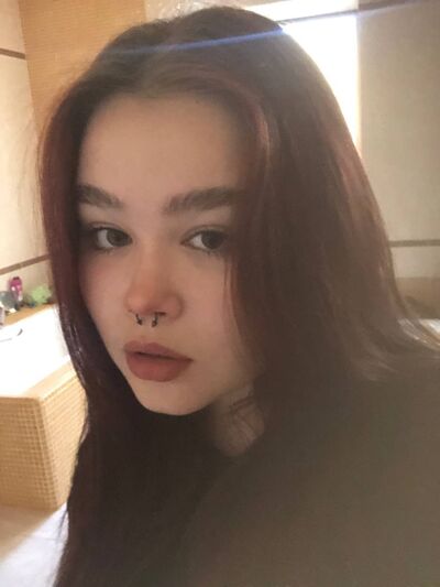  ,   Evgenia, 21 ,     , 
