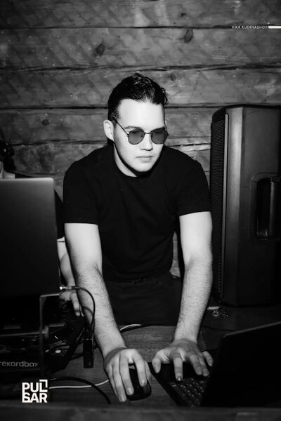  ,   Kirill, 25 ,   ,   , c , 