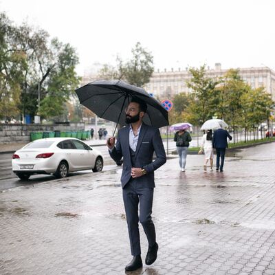  ,   Mohamed, 28 ,   c 