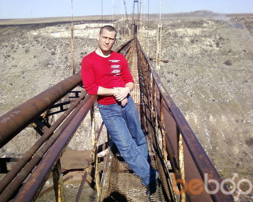  2033653  Anton, 39 ,    