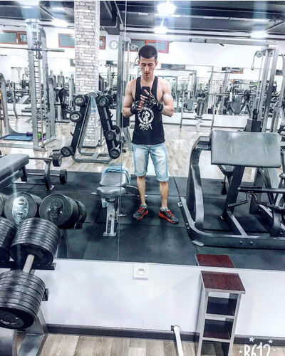  ,   Avazbek, 31 ,   ,   , c 