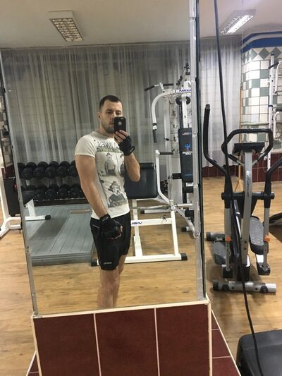  ,   Garik, 40 ,   