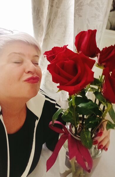  ,   Natalya, 60 ,   c 