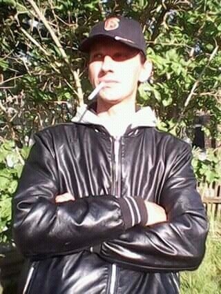 ,   Viktor, 43 ,   