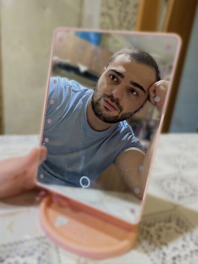  ,   Mikael, 32 ,   ,   , 