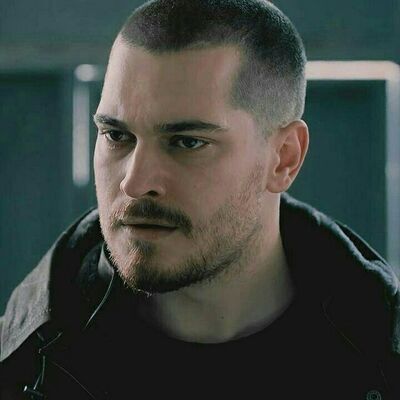  ,   Qobiljon, 21 ,   ,   