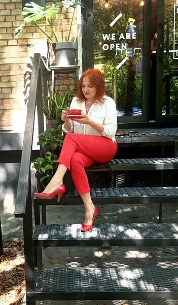  ,   Nela, 45 ,   ,   