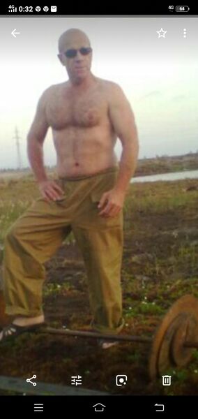  ,   Nik, 57 ,   ,   