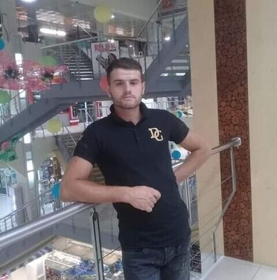  ,   Pavel, 30 ,   c 