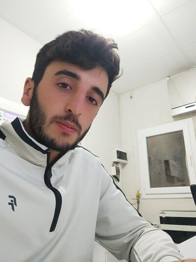  ,   Hakan, 25 ,   ,   