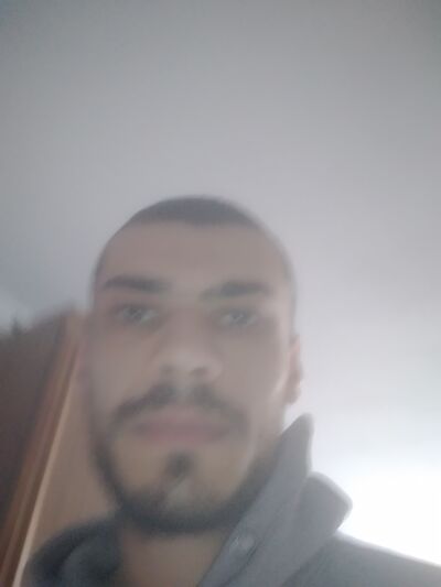  ,   Robert, 28 ,   ,   