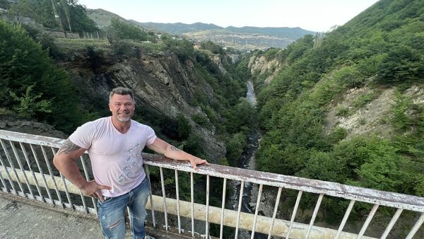  ,   PoZitiFF, 42 ,   ,   , c 