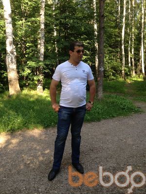  ,   Elvin, 40 ,  