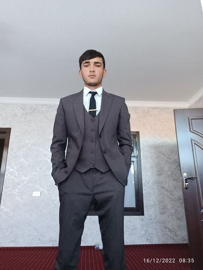  Lambeth,   Asliddin, 21 ,   ,   
