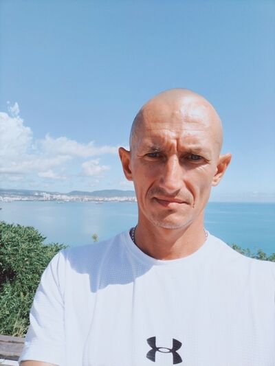  ,   Stas, 41 ,   ,   , 