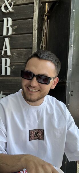  ,   Adrian, 23 ,   ,   