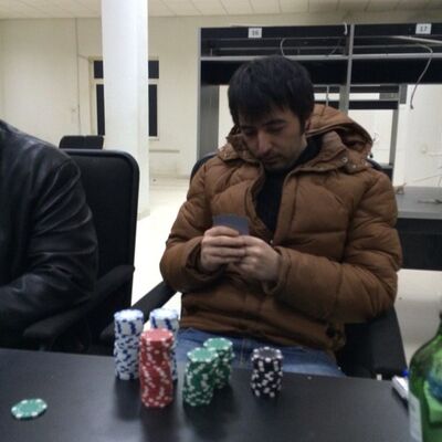  ,   Bek, 33 ,   ,   , c 
