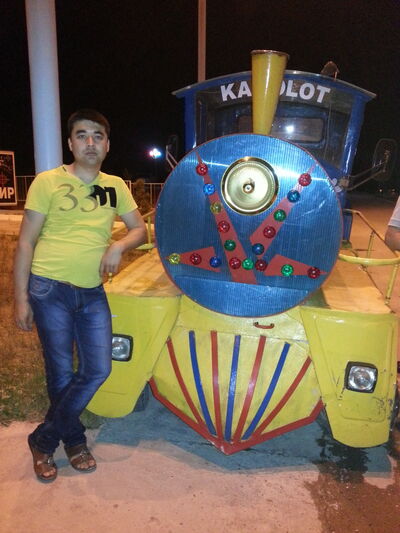  ,   Mansur, 35 ,   