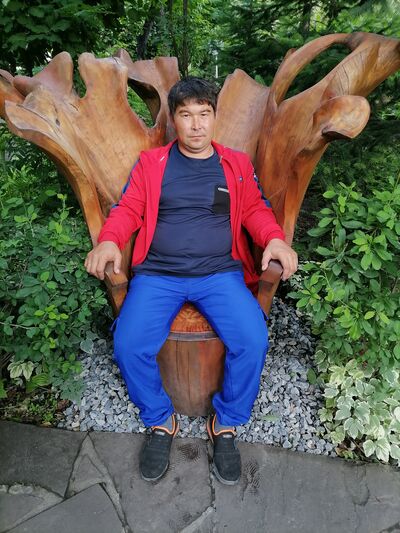 Знакомства Красноярск, фото мужчины Василий, 30 лет, познакомится для флирта, любви и романтики