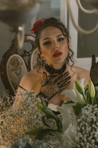  Acala del Rio,   Anna, 26 ,   ,   