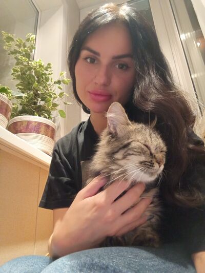  ,   Tanya, 33 ,   ,   