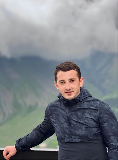  ,   Gio, 32 ,   ,   