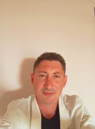  Frankfurt am Main,   Vladyslav, 40 ,   c 