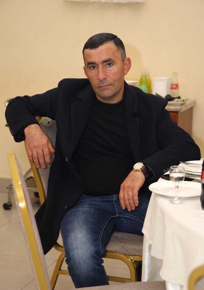  ,   Hovo, 38 ,   ,   