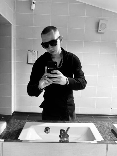  ,   Nikita, 22 ,   , c 